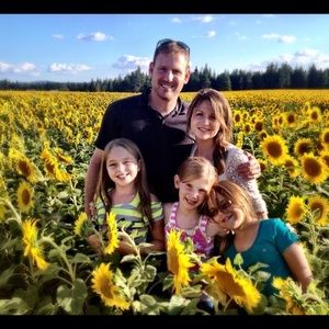 Meet your Posher, Cambria